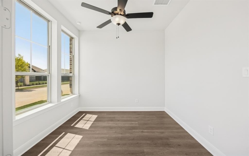 2065 Spotted Fawn Drive, Arlington, TX 76005, 2 Bedrooms Bedrooms, ,2 BathroomsBathrooms,Residential,For Sale,2065 Spotted Fawn Drive,0,20945321