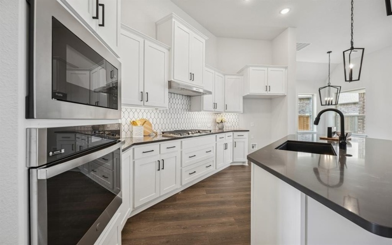 2065 Spotted Fawn Drive, Arlington, TX 76005, 2 Bedrooms Bedrooms, ,2 BathroomsBathrooms,Residential,For Sale,2065 Spotted Fawn Drive,0,20945321