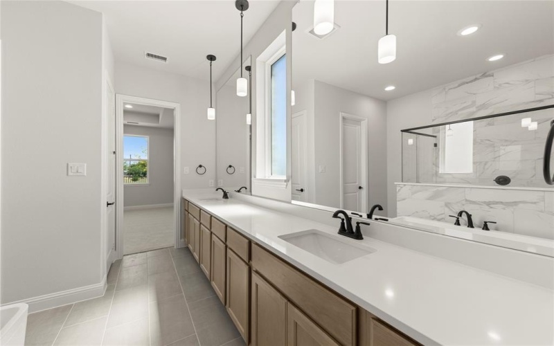 2016 Morris Street, Rockwall, TX 75087, 5 Bedrooms Bedrooms, ,5 BathroomsBathrooms,Residential,For Sale,2016 Morris Street,20943470