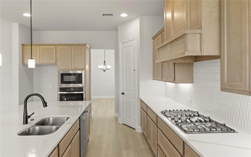 2016 Morris Street, Rockwall, TX 75087, 5 Bedrooms Bedrooms, ,5 BathroomsBathrooms,Residential,For Sale,2016 Morris Street,20943470