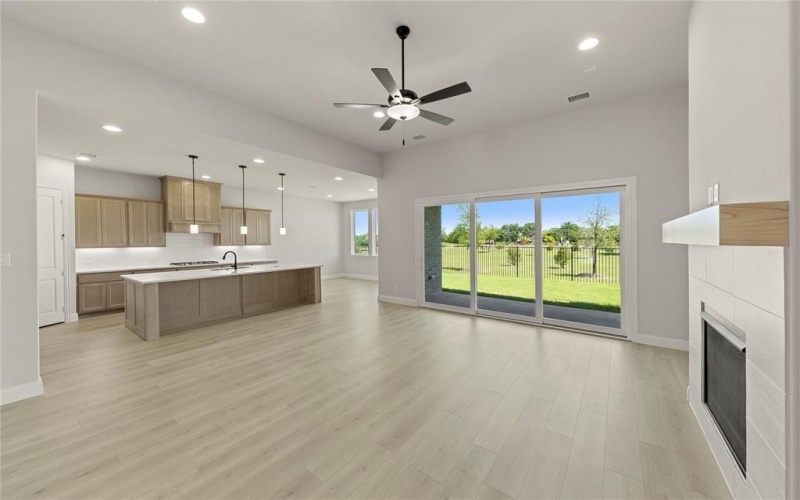 2016 Morris Street, Rockwall, TX 75087, 5 Bedrooms Bedrooms, ,5 BathroomsBathrooms,Residential,For Sale,2016 Morris Street,20943470