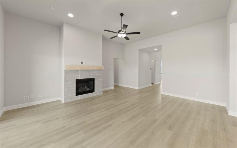 2016 Morris Street, Rockwall, TX 75087, 5 Bedrooms Bedrooms, ,5 BathroomsBathrooms,Residential,For Sale,2016 Morris Street,20943470