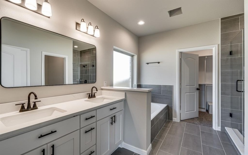 520 E Lamar Street, Palmer, TX 75152, 4 Bedrooms Bedrooms, ,3 BathroomsBathrooms,Residential,For Sale,520 E Lamar Street,20945603