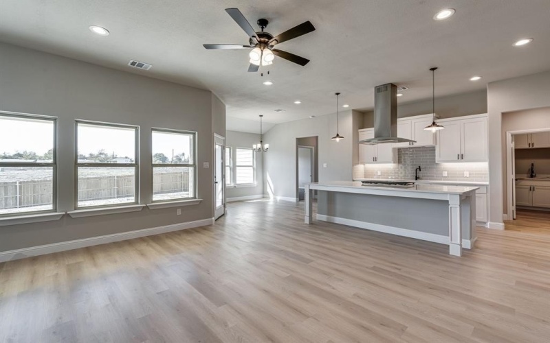 520 E Lamar Street, Palmer, TX 75152, 4 Bedrooms Bedrooms, ,3 BathroomsBathrooms,Residential,For Sale,520 E Lamar Street,20945603