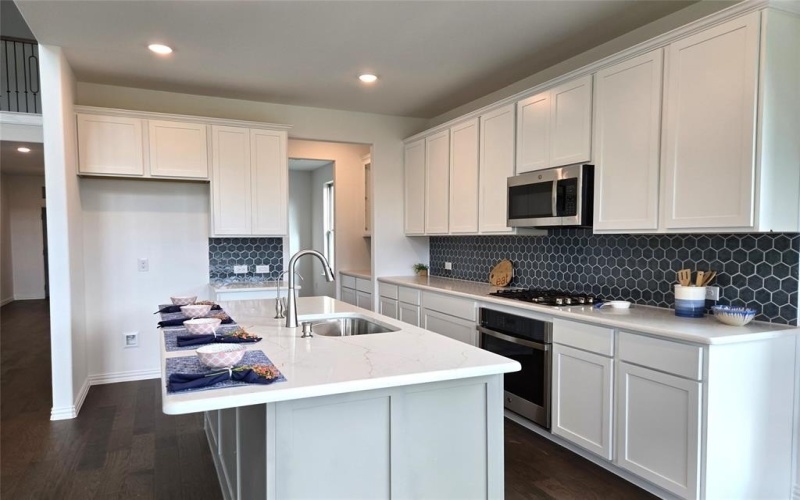 6705 Tadpole Trail, McKinney, TX 75071, 4 Bedrooms Bedrooms, ,3 BathroomsBathrooms,Residential,For Sale,6705 Tadpole Trail,20945967