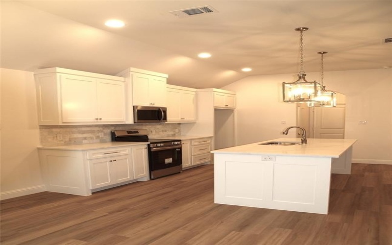 705 Raylan Street, Springtown, TX 76082, 4 Bedrooms Bedrooms, ,2 BathroomsBathrooms,Residential,For Sale,705 Raylan Street,20946192