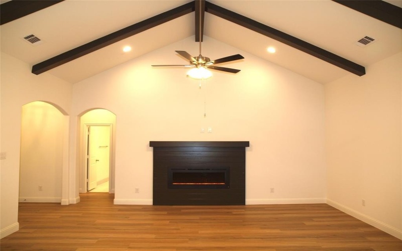705 Raylan Street, Springtown, TX 76082, 4 Bedrooms Bedrooms, ,2 BathroomsBathrooms,Residential,For Sale,705 Raylan Street,20946192