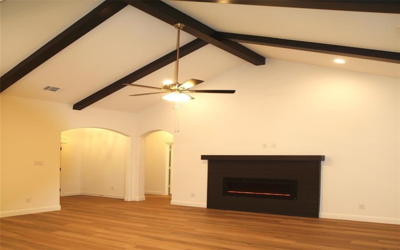 705 Raylan Street, Springtown, TX 76082, 4 Bedrooms Bedrooms, ,2 BathroomsBathrooms,Residential,For Sale,705 Raylan Street,20946192