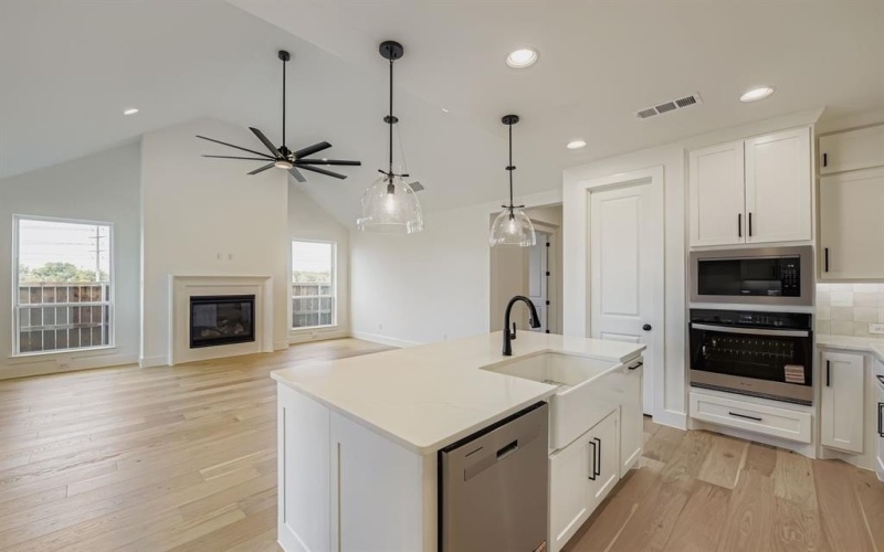 1609 Primms Place, Fort Worth, TX 76052, 4 Habitaciones Habitaciones , ,3 BañosBaños,Residential,En Venta,1609 Primms Place,0,20946446
