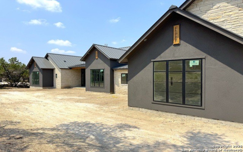 985 Malbec Loop, Canyon Lake, TX 78133, 3 Bedrooms Bedrooms, ,3 BathroomsBathrooms,Residential,For Sale,985 Malbec Loop,1869908