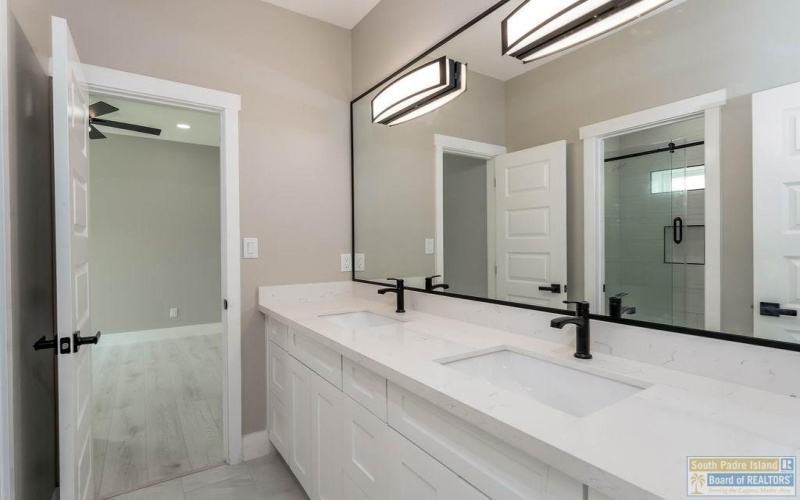 128A Saturn Lane #A, South Padre Island, TX 78597, 6 Bedrooms Bedrooms, ,6 BathroomsBathrooms,Residential,For Sale,128A Saturn Lane,103808