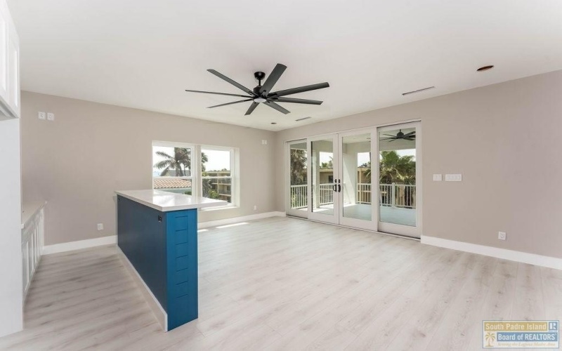 128A Saturn Lane #A, South Padre Island, TX 78597, 6 Bedrooms Bedrooms, ,6 BathroomsBathrooms,Residential,For Sale,128A Saturn Lane,103808