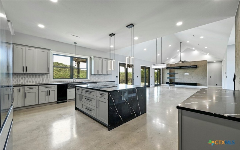 304 Spring Hollow Drive, Bertram, TX 78605, 5 Bedrooms Bedrooms, ,3 BathroomsBathrooms,Residential,For Sale,304 Spring Hollow Drive,581129
