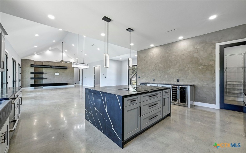 304 Spring Hollow Drive, Bertram, TX 78605, 5 Bedrooms Bedrooms, ,3 BathroomsBathrooms,Residential,For Sale,304 Spring Hollow Drive,581129