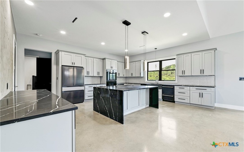304 Spring Hollow Drive, Bertram, TX 78605, 5 Bedrooms Bedrooms, ,3 BathroomsBathrooms,Residential,For Sale,304 Spring Hollow Drive,581129