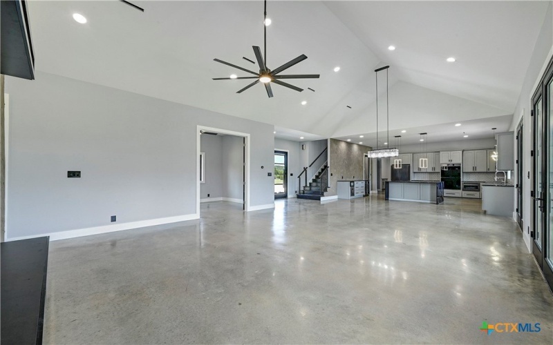 304 Spring Hollow Drive, Bertram, TX 78605, 5 Bedrooms Bedrooms, ,3 BathroomsBathrooms,Residential,For Sale,304 Spring Hollow Drive,581129
