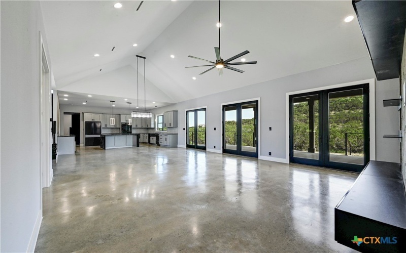 304 Spring Hollow Drive, Bertram, TX 78605, 5 Bedrooms Bedrooms, ,3 BathroomsBathrooms,Residential,For Sale,304 Spring Hollow Drive,581129