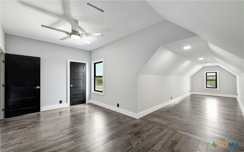 304 Spring Hollow Drive, Bertram, TX 78605, 5 Bedrooms Bedrooms, ,3 BathroomsBathrooms,Residential,For Sale,304 Spring Hollow Drive,581129
