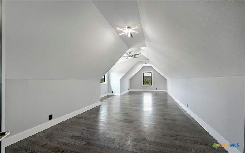 304 Spring Hollow Drive, Bertram, TX 78605, 5 Bedrooms Bedrooms, ,3 BathroomsBathrooms,Residential,For Sale,304 Spring Hollow Drive,581129