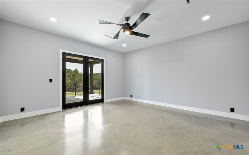 304 Spring Hollow Drive, Bertram, TX 78605, 5 Bedrooms Bedrooms, ,3 BathroomsBathrooms,Residential,For Sale,304 Spring Hollow Drive,581129