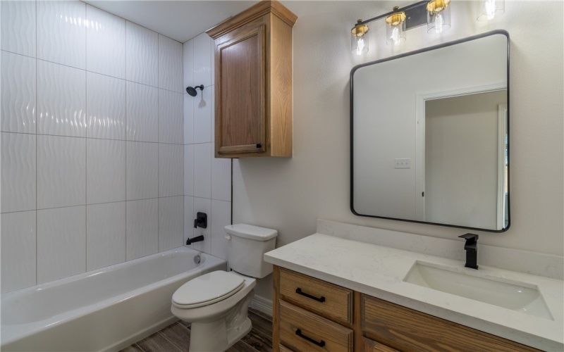 1055 N King Street, Alice, TX 78332, 3 Bedrooms Bedrooms, ,2 BathroomsBathrooms,Residential,For Sale,1055 N King Street,459648