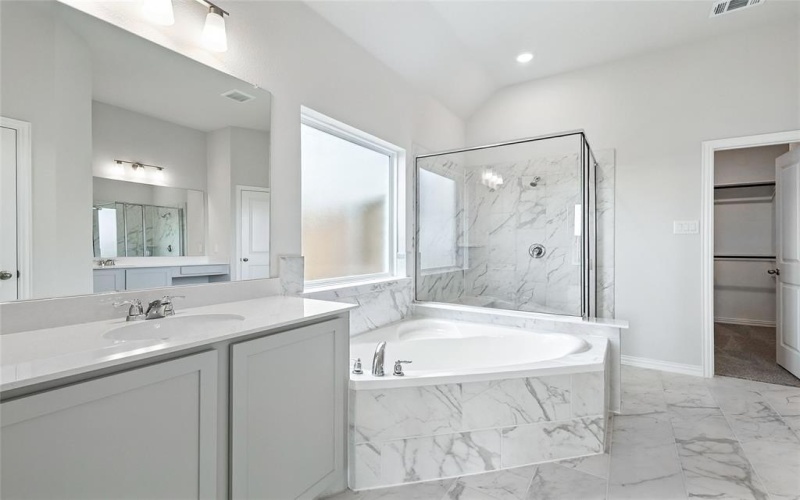 16377 Renault Street, Fort Worth, TX 76247, 5 Bedrooms Bedrooms, ,5 BathroomsBathrooms,Residential,For Sale,16377 Renault Street,20867960