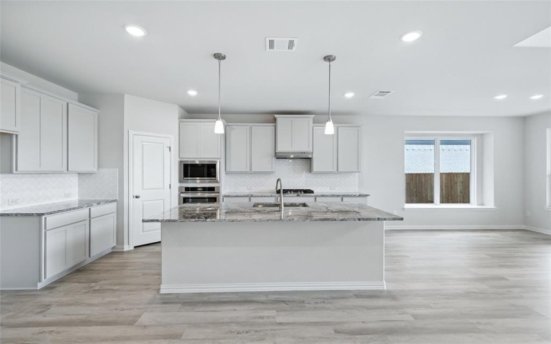 16377 Renault Street, Fort Worth, TX 76247, 5 Bedrooms Bedrooms, ,5 BathroomsBathrooms,Residential,For Sale,16377 Renault Street,20867960