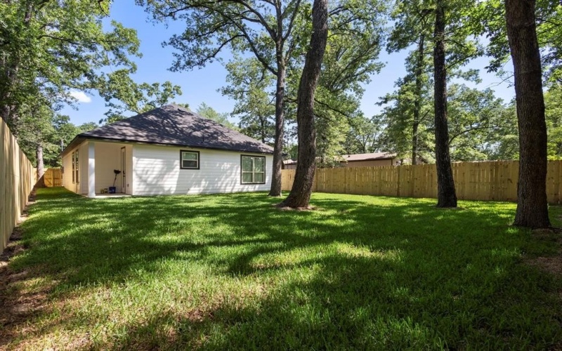 14815 Goliad Drive, Cabaña de madera, TX 75148, 3 Bedrooms Bedrooms, ,2 BathroomsBathrooms,Residential,For Sale,14815 Goliad Drive,20947224