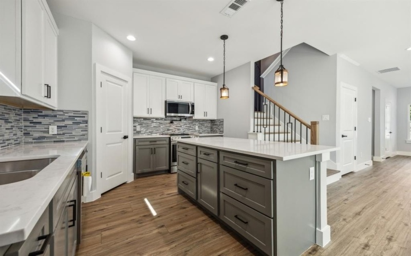 4002 ROBERT L PARISH SR Avenue, Dallas, TX 75210, 3 Habitaciones Habitaciones , ,2 BañosBaños,Residential,En Venta,4002 ROBERT L PARISH SR Avenue,20944563
