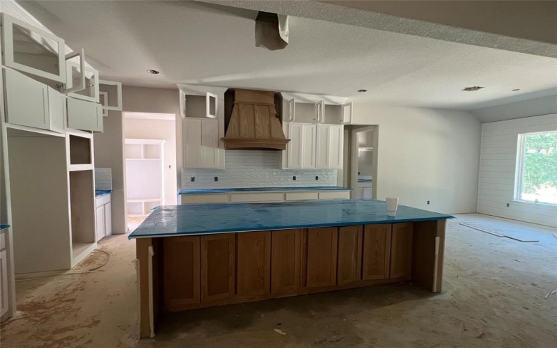 1057 Llano Way, Poolville, TX 76487, 3 Bedrooms Bedrooms, ,2 BathroomsBathrooms,Residential,For Sale,1057 Llano Way,20946522