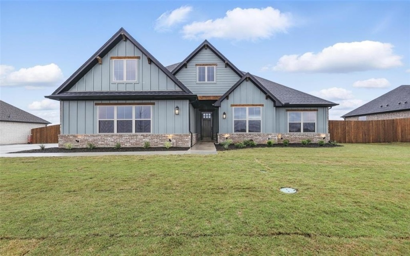 117 Chapowits, Godley, TX 76044, 3 Bedrooms Bedrooms, ,2 BathroomsBathrooms,Residential,For Sale,117 Chapowits,20946600
