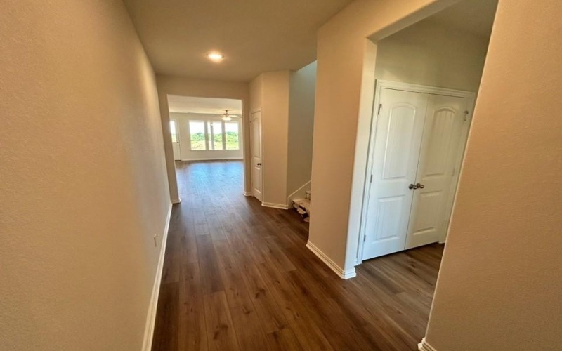 3516 Columbus Street, Gainesville, TX 76240, 4 Habitaciones Habitaciones , ,3 BañosBaños,Residential,En Venta,3516 Columbus Street,20943908