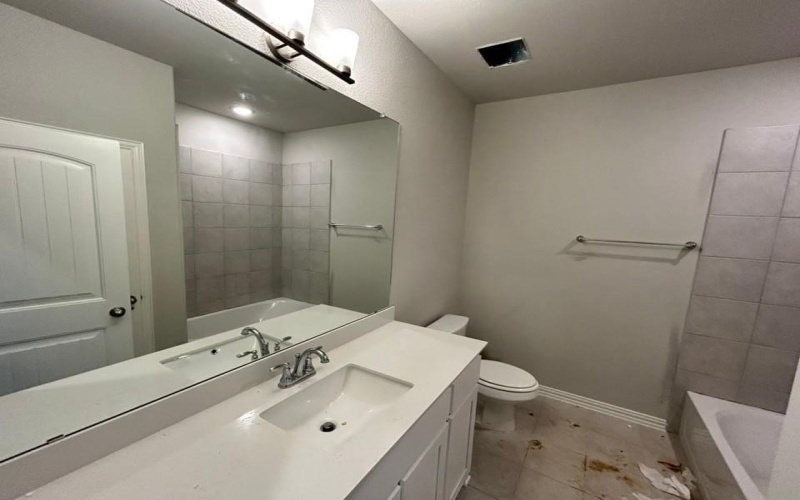 3514 Columbus Street, Gainesville, TX 76240, 3 Habitaciones Habitaciones , ,2 BañosBaños,Residential,En Venta,3514 Columbus Street,20943938