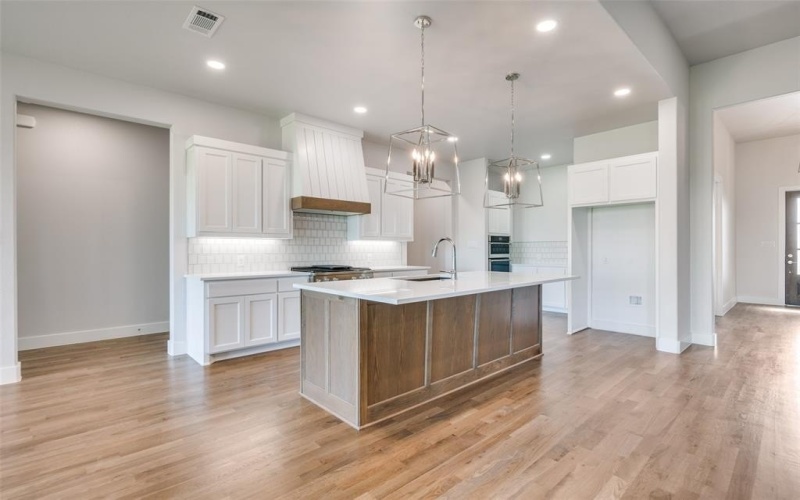 9900 Aiken Court, Mesquite, TX 75126, 4 Habitaciones Habitaciones , ,3 BañosBaños,Residential,En Venta,9900 Aiken Court,20947163