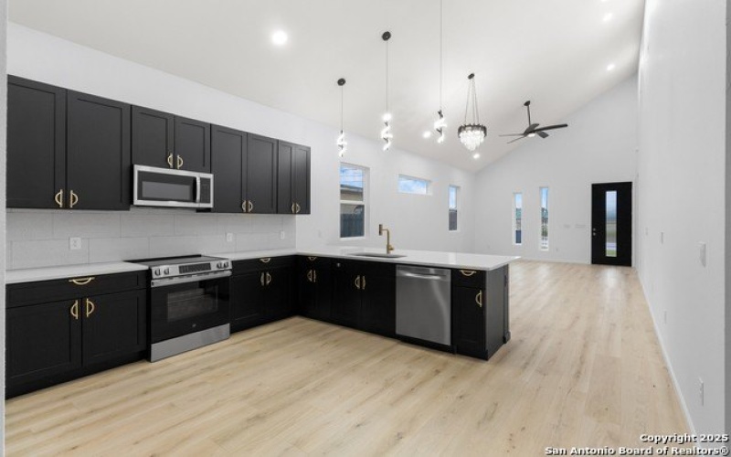 1422 Sherman, San Antonio, TX 78202, 3 Habitaciones Habitaciones , ,2 BañosBaños,Residential,En Venta,1422 Sherman,1869854