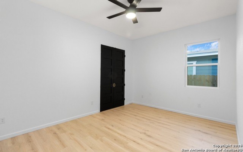 1422 Sherman, San Antonio, TX 78202, 3 Habitaciones Habitaciones , ,2 BañosBaños,Residential,En Venta,1422 Sherman,1869854