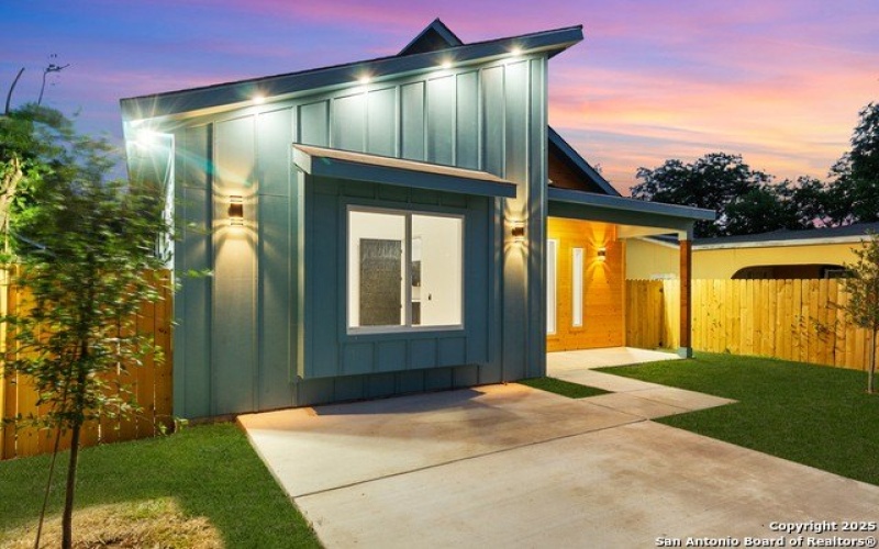 1422 Sherman, San Antonio, TX 78202, 3 Habitaciones Habitaciones , ,2 BañosBaños,Residential,En Venta,1422 Sherman,1869854