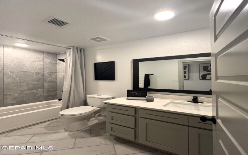 10729 Walden Pond Street, El Paso, TX 79924, 4 Habitaciones Habitaciones , ,2 BañosBaños,Residential,En Venta,10729 Walden Pond Street,923235