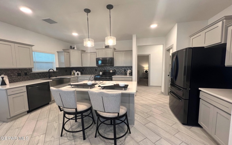 10729 Walden Pond Street, El Paso, TX 79924, 4 Habitaciones Habitaciones , ,2 BañosBaños,Residential,En Venta,10729 Walden Pond Street,923235