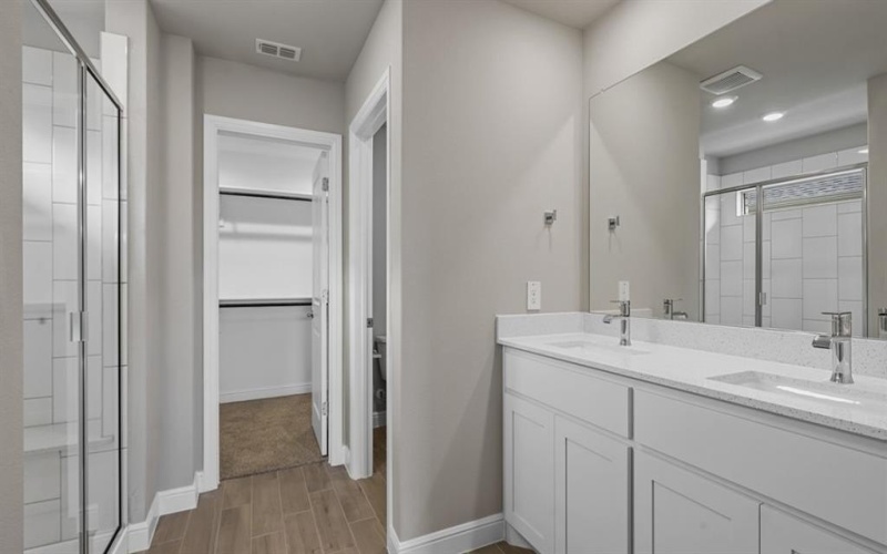 304 LIBBY Lane, Mansfield, TX 76063, 3 Habitaciones Habitaciones , ,2 BañosBaños,Residential,En Venta,304 LIBBY Lane,20946517
