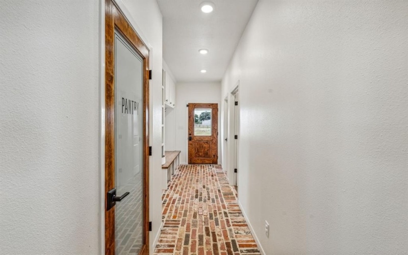 10 Keeter Lane, Lipan, TX 76462, 4 Habitaciones Habitaciones , ,3 BañosBaños,Residential,En Venta,10 Keeter Lane,20946576