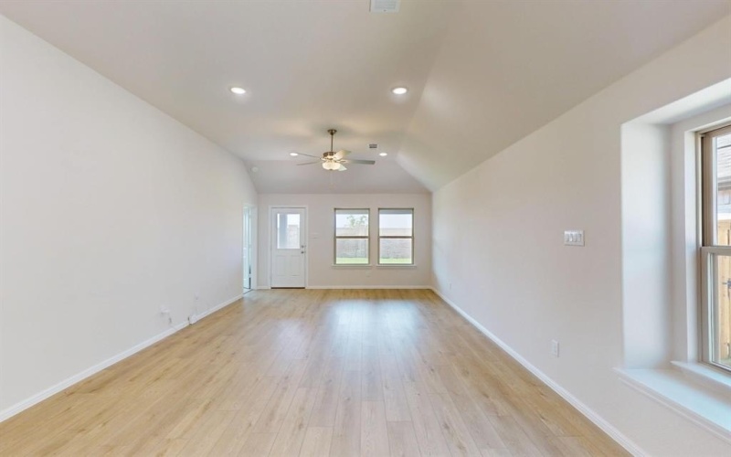 736 Hidden Feather Drive, Lavon, TX 75166, 3 Bedrooms Bedrooms, ,2 BathroomsBathrooms,Residential,For Sale,736 Hidden Feather Drive,0,20946763