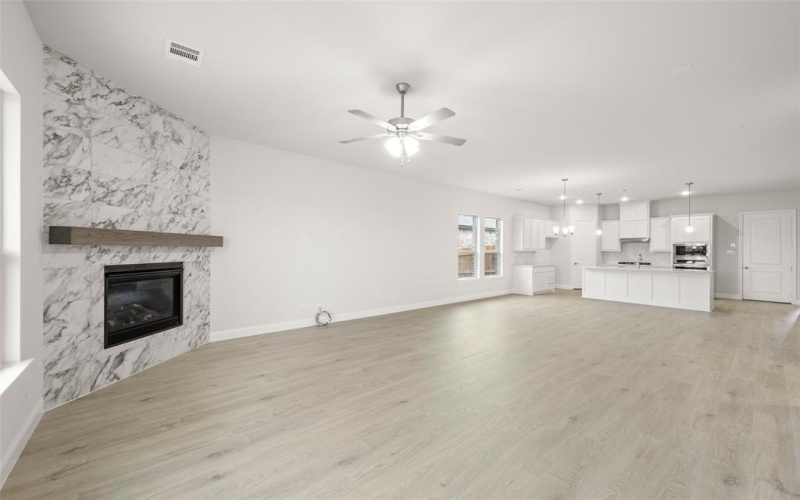 2329 Rams Horn Dr, Waxahachie, TX 75167, 4 Bedrooms Bedrooms, ,3 BathroomsBathrooms,Residential,For Sale,2329 Rams Horn Dr,20947414