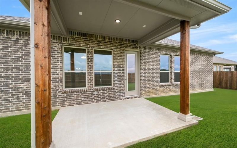 2329 Rams Horn Dr, Waxahachie, TX 75167, 4 Bedrooms Bedrooms, ,3 BathroomsBathrooms,Residential,For Sale,2329 Rams Horn Dr,20947414