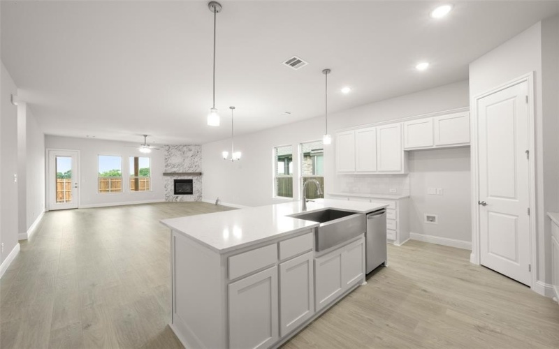 2329 Rams Horn Dr, Waxahachie, TX 75167, 4 Bedrooms Bedrooms, ,3 BathroomsBathrooms,Residential,For Sale,2329 Rams Horn Dr,20947414
