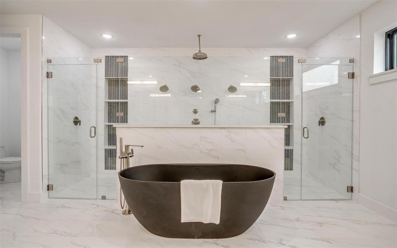 3916 W 5th Street, Fort Worth, TX 76107, 4 Bedrooms Bedrooms, ,3 BathroomsBathrooms,Residential,For Sale,3916 W 5th Street,20947416