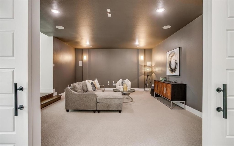 3916 W 5th Street, Fort Worth, TX 76107, 4 Bedrooms Bedrooms, ,3 BathroomsBathrooms,Residential,For Sale,3916 W 5th Street,20947416