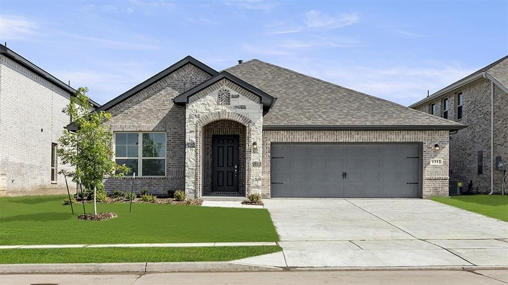 129 Morning Dew Drive, Aledo, TX 76008, 4 Bedrooms Bedrooms, ,2 BathroomsBathrooms,Residential,For Sale,129 Morning Dew Drive,20947492