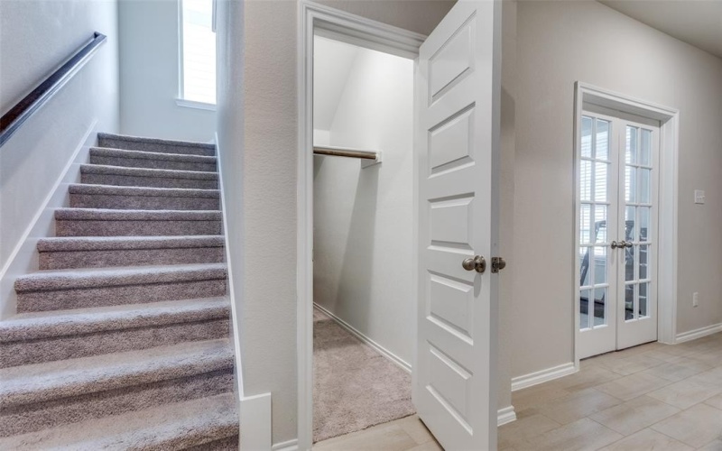 2944 Dixondale Drive, Fort Worth, TX 76108, 4 Bedrooms Bedrooms, ,2 BathroomsBathrooms,Residential,For Sale,2944 Dixondale Drive,20947024