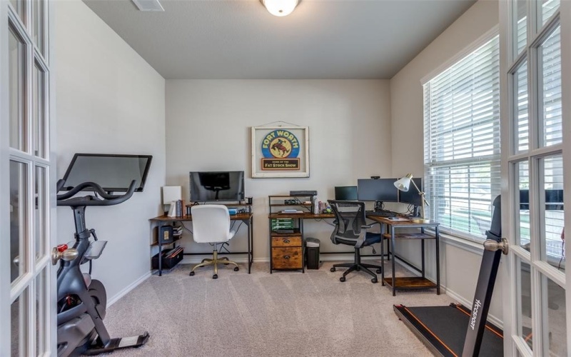 2944 Dixondale Drive, Fort Worth, TX 76108, 4 Bedrooms Bedrooms, ,2 BathroomsBathrooms,Residential,For Sale,2944 Dixondale Drive,20947024